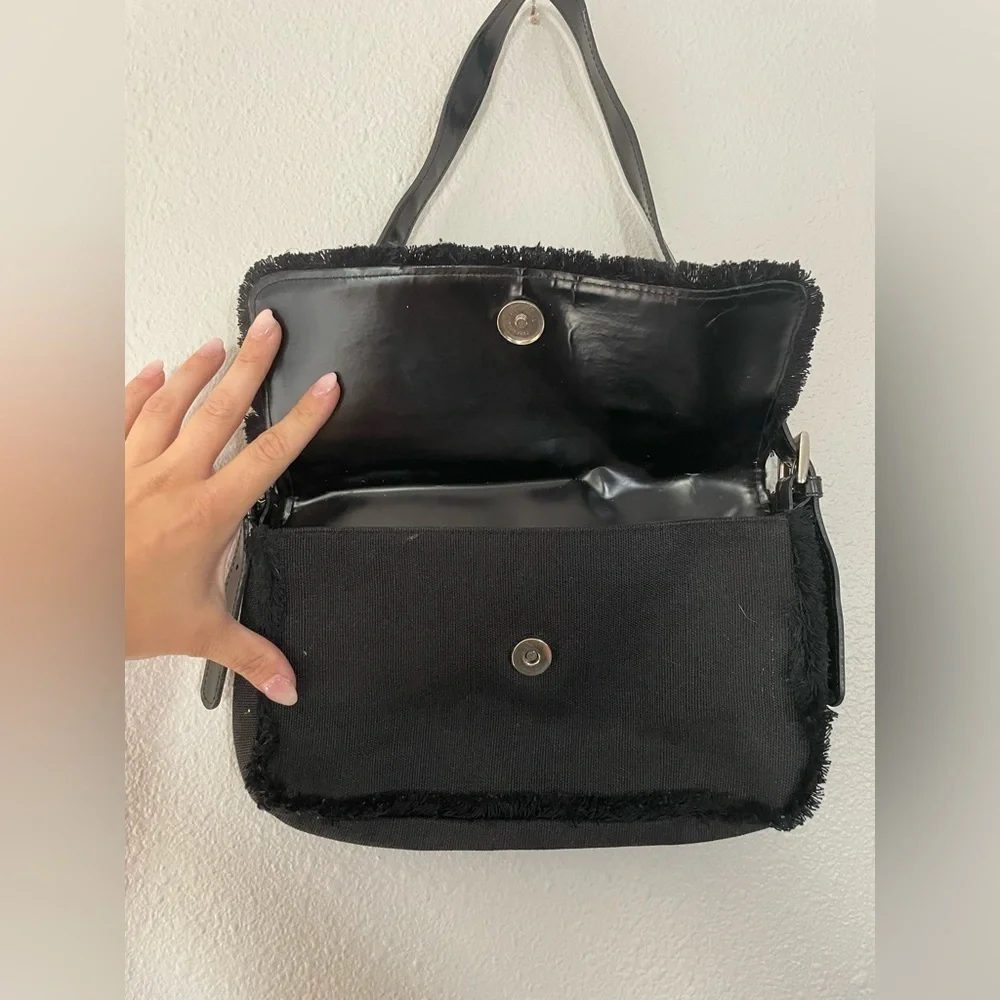 EUC Black unbranded fringe detail satchel